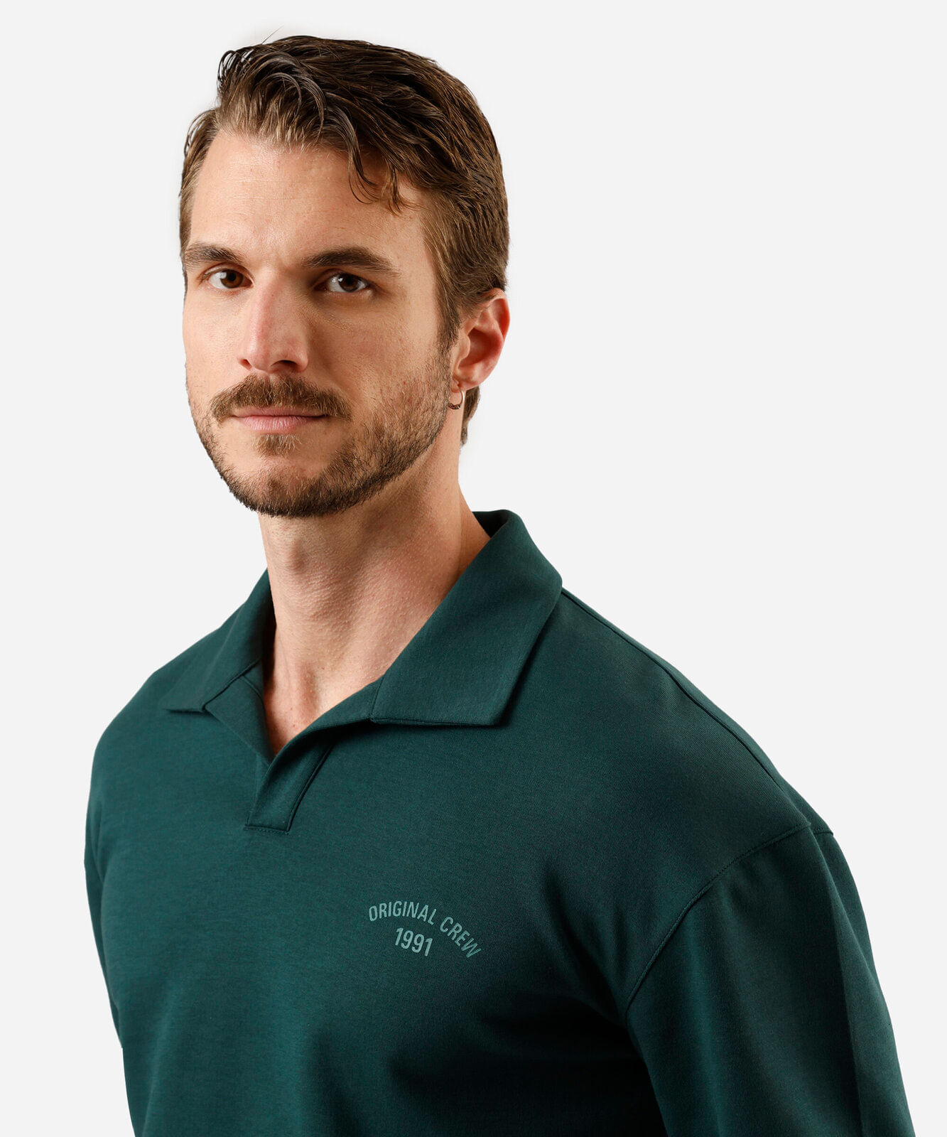 camiseta masculina manga longa com gola verde