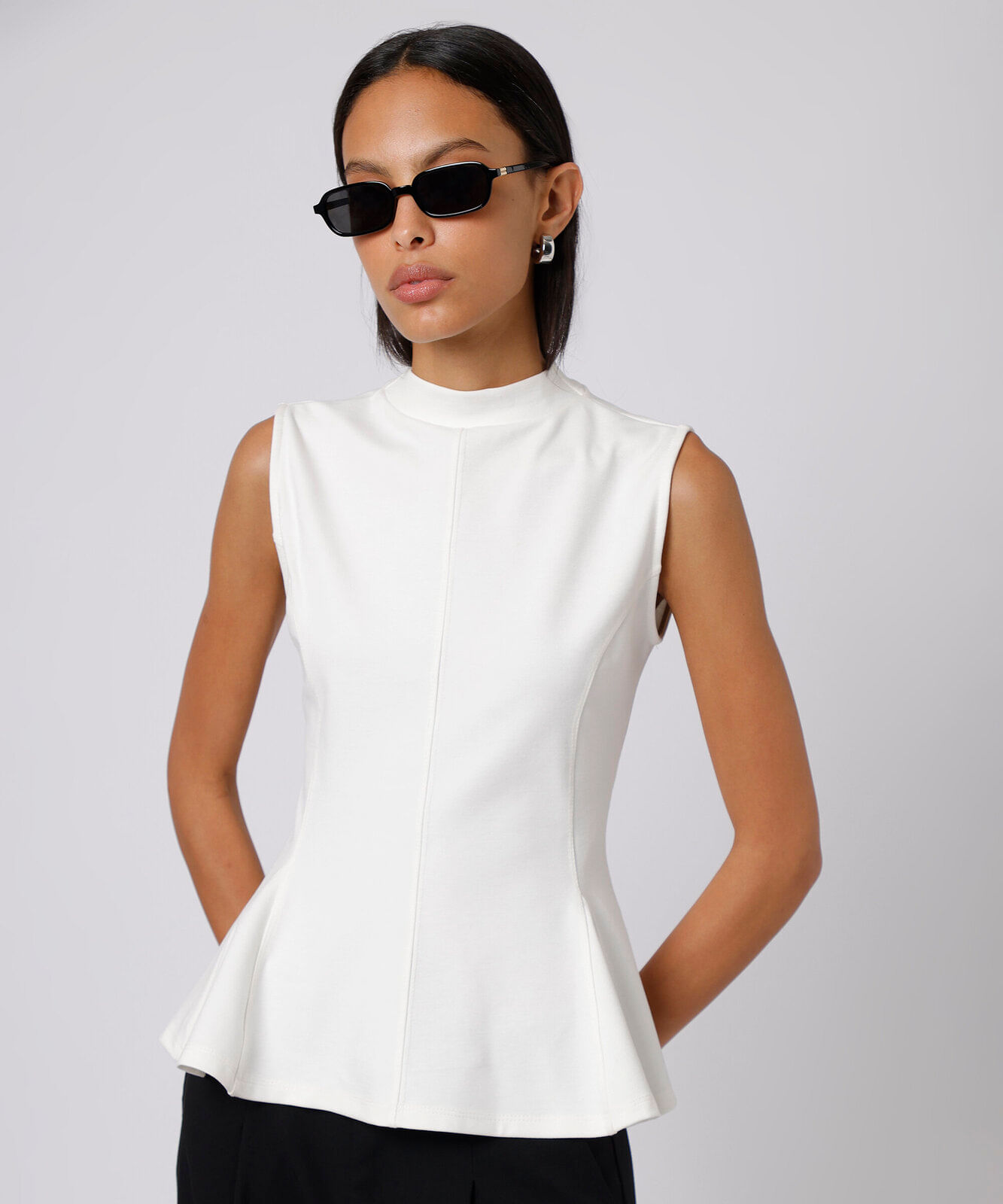 regata peplum feminina com viscose gola alta mindset off white
