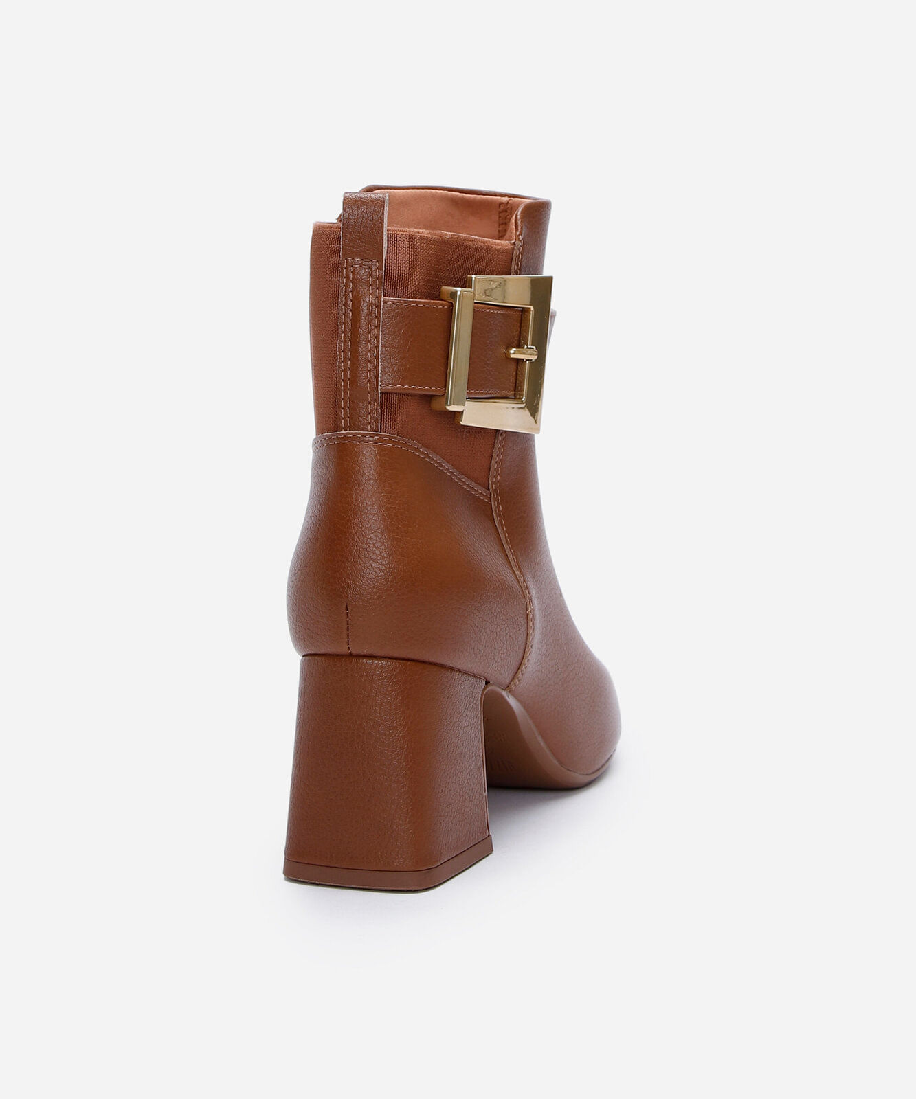 bota cano curto bico fino com fivela beira rio marrom