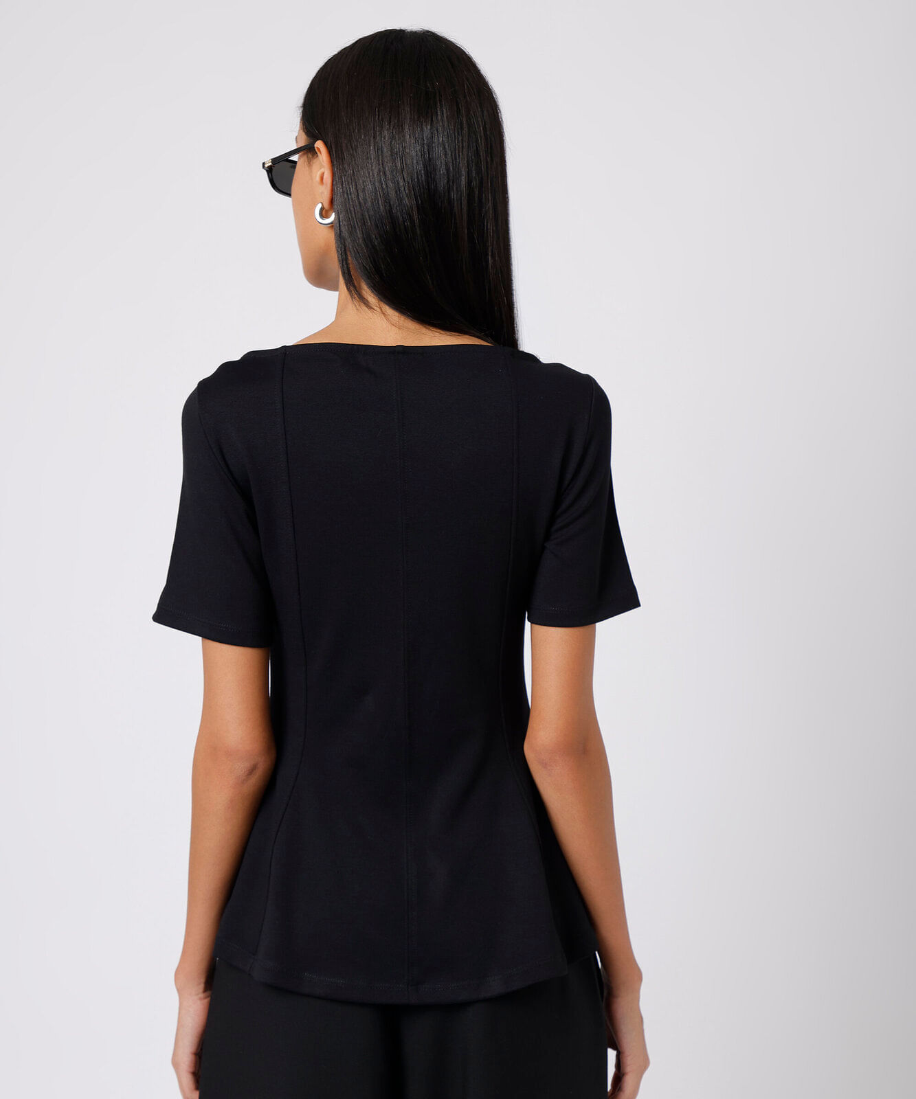 blusa peplum feminina com viscose decote canoa manga curta mindset preta