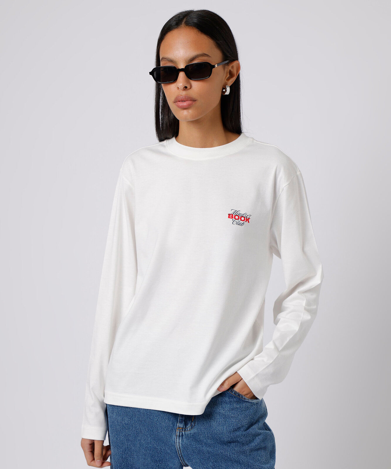 camiseta feminina de algodão manga longa estampada mindset off white