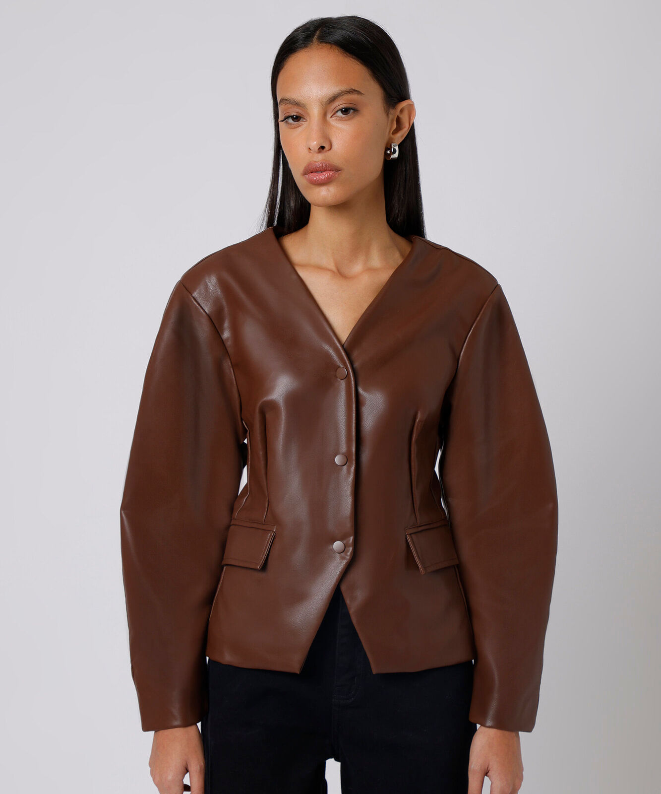 blazer acinturado feminino de pu manga bufante mindset marrom
