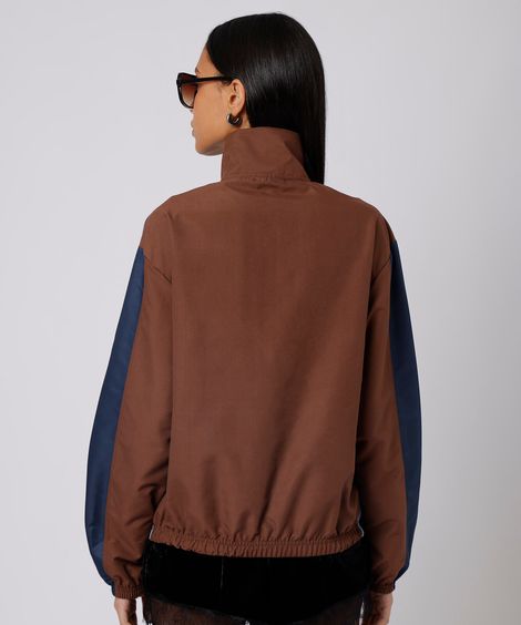 jaqueta anorak feminina gola funnel neck com recortes mindset marrom
