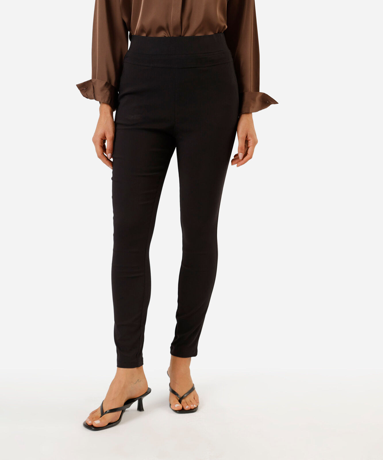 calça legging feminina com bolsos preta
