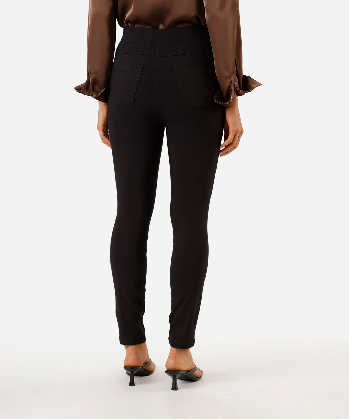 calça legging feminina com bolsos preta