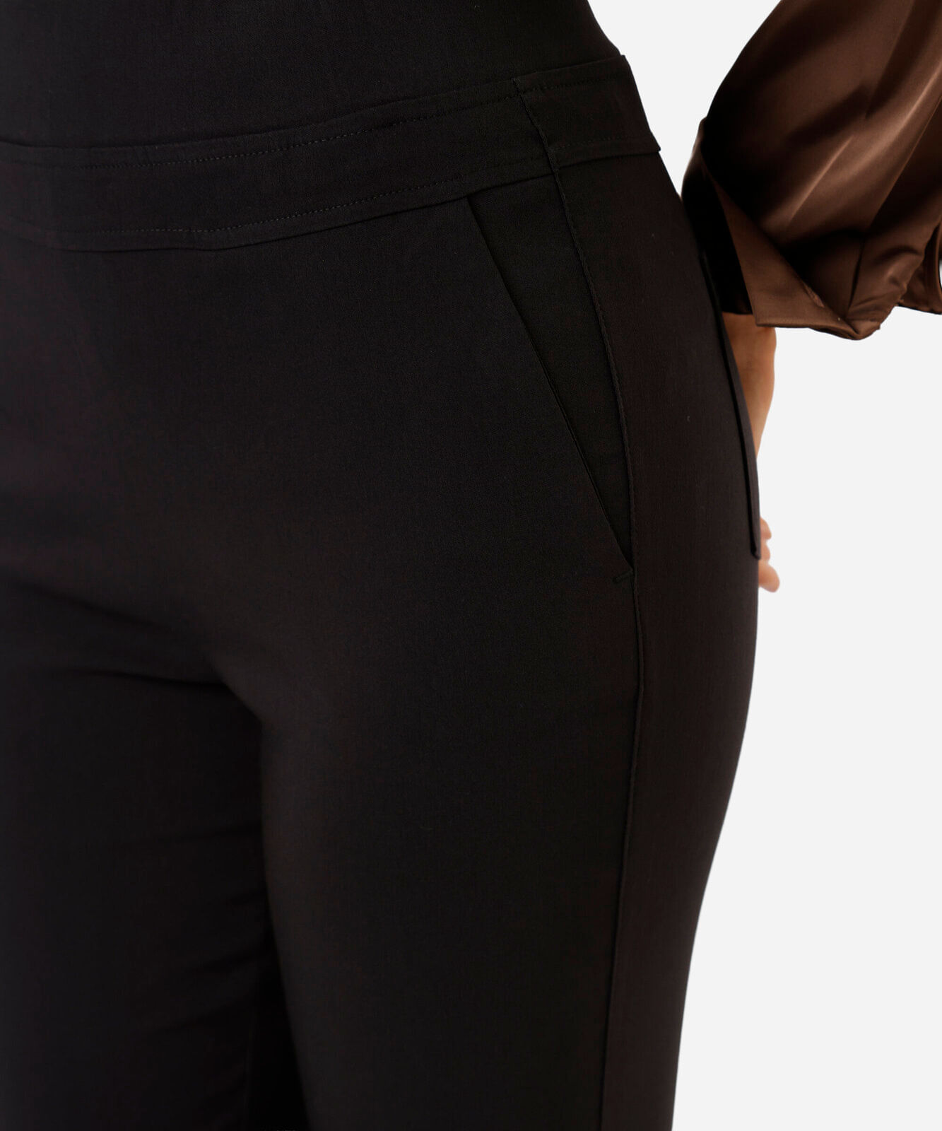 calça legging feminina com bolsos preta