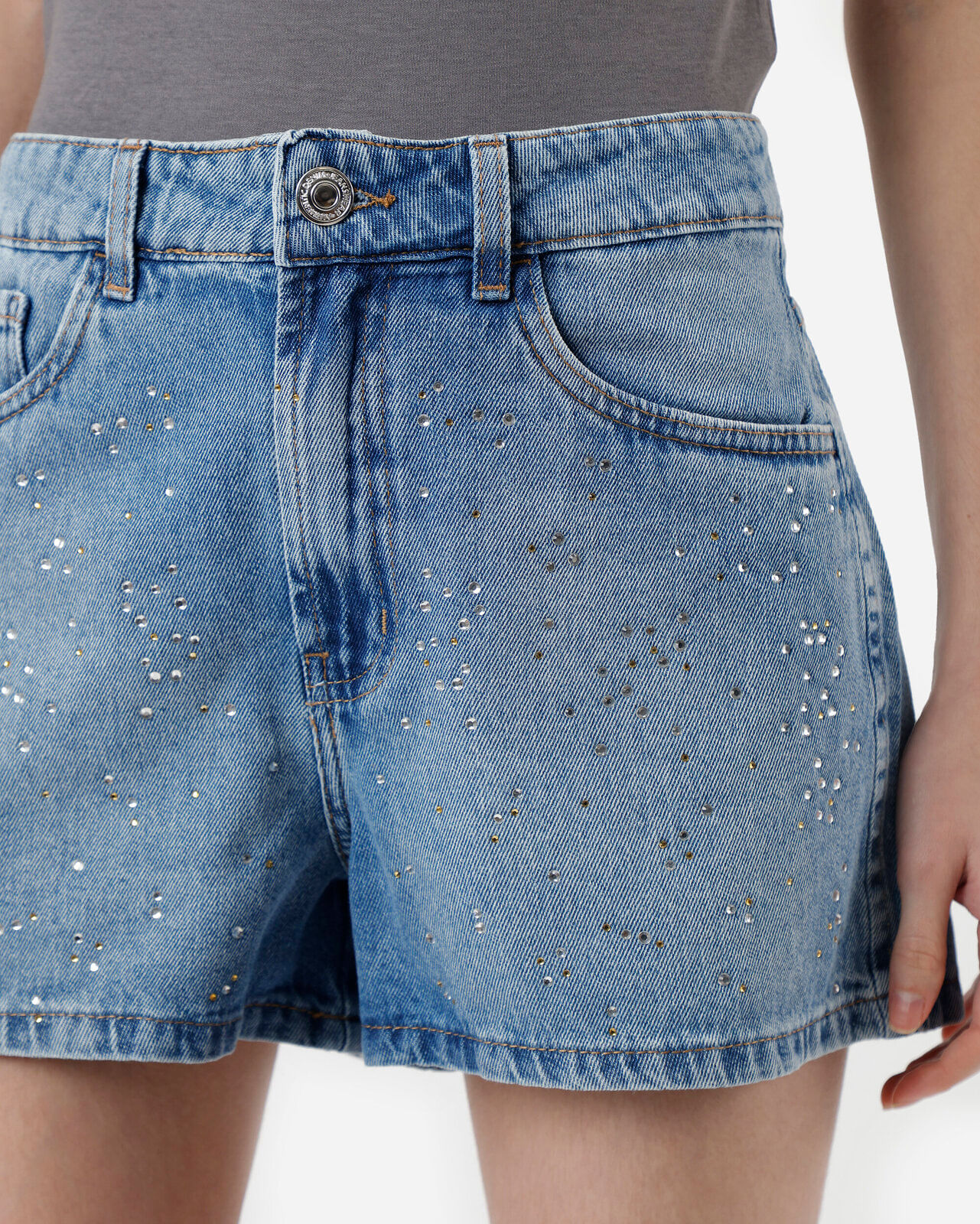 short feminino jeans cintura alta com brilhos azul