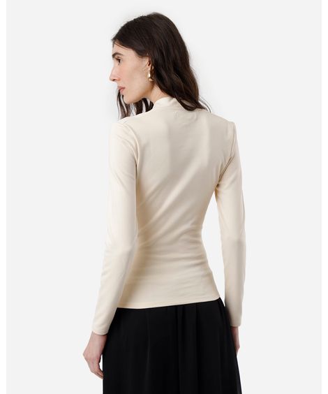blusa feminina com viscose decote v manga longa bege