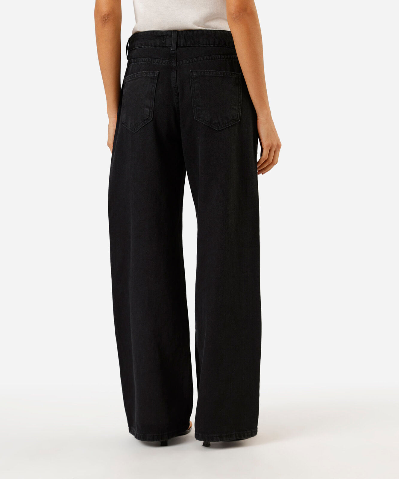 calça oversized feminina jeans com tachas cintura média preta