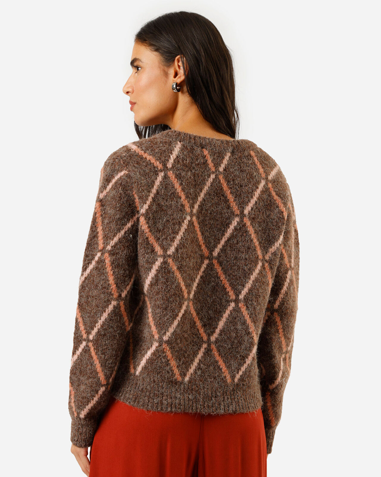 suéter feminino de tricot decote v xadrez argyle marrom