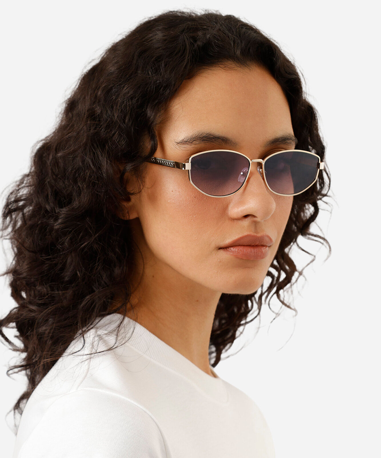 óculos de sol oval triton feminino dourado