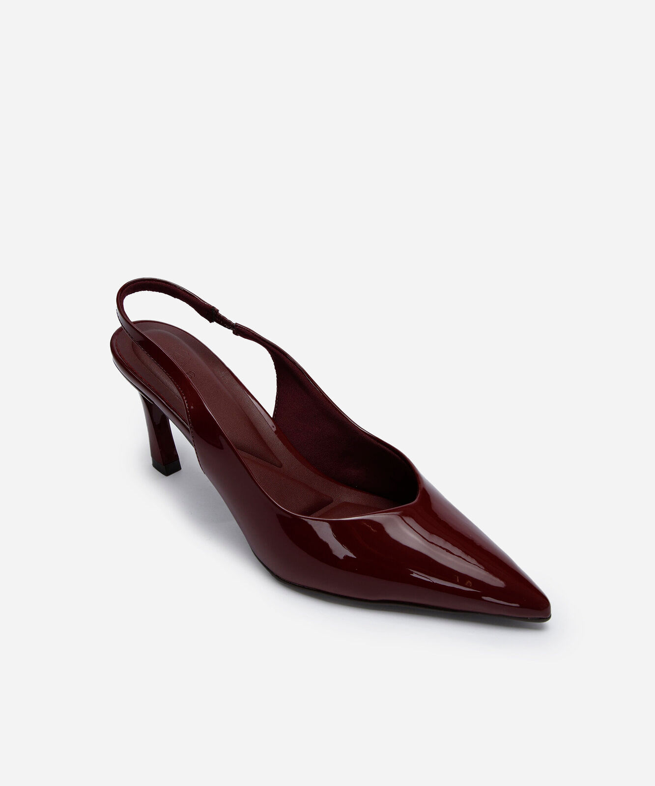 scarpin slingback feminino bico fino salto alto vinho