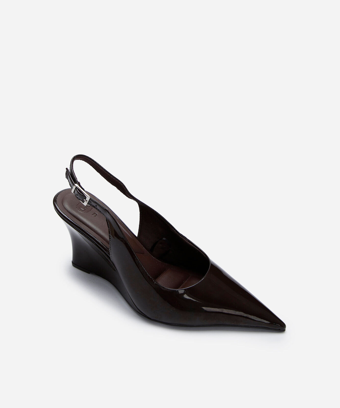 scarpin slingback com bico fino marrom