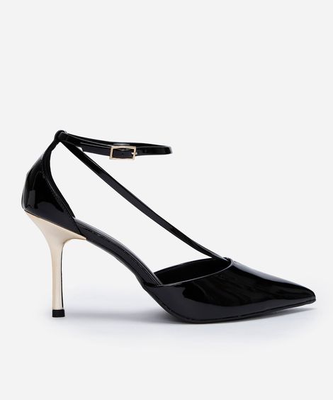 scarpin bico fino salto alto preto