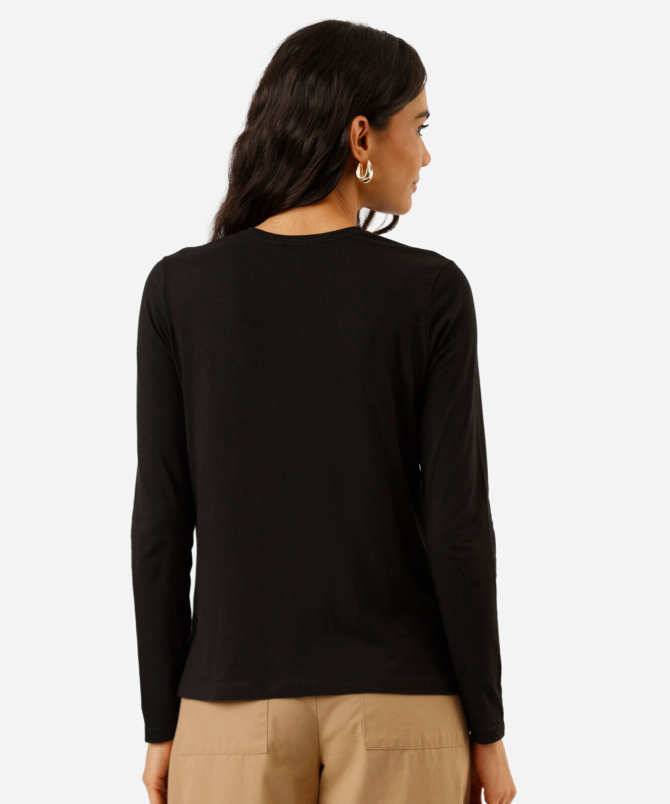 camiseta feminina de algodão com bolso manga longa preta
