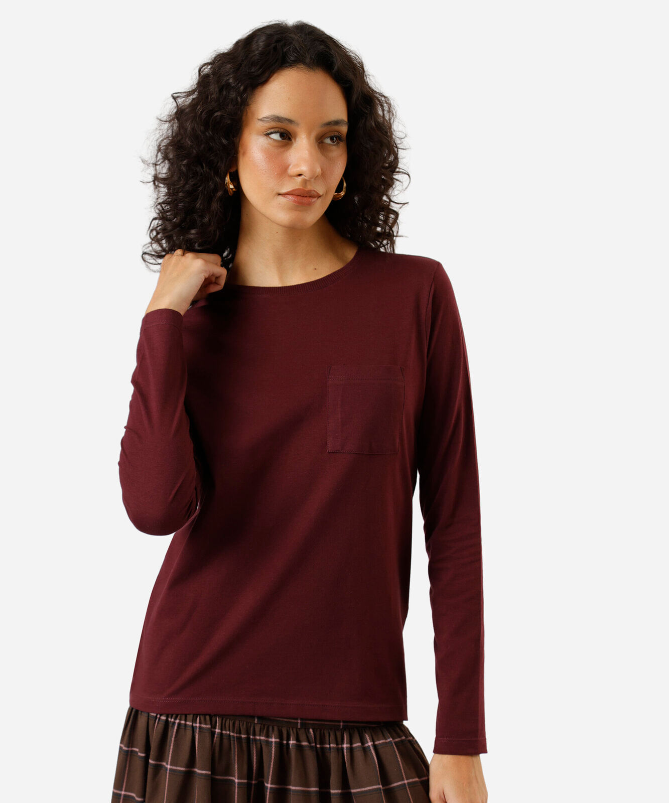 camiseta feminina de algodão com bolso manga longa vinho