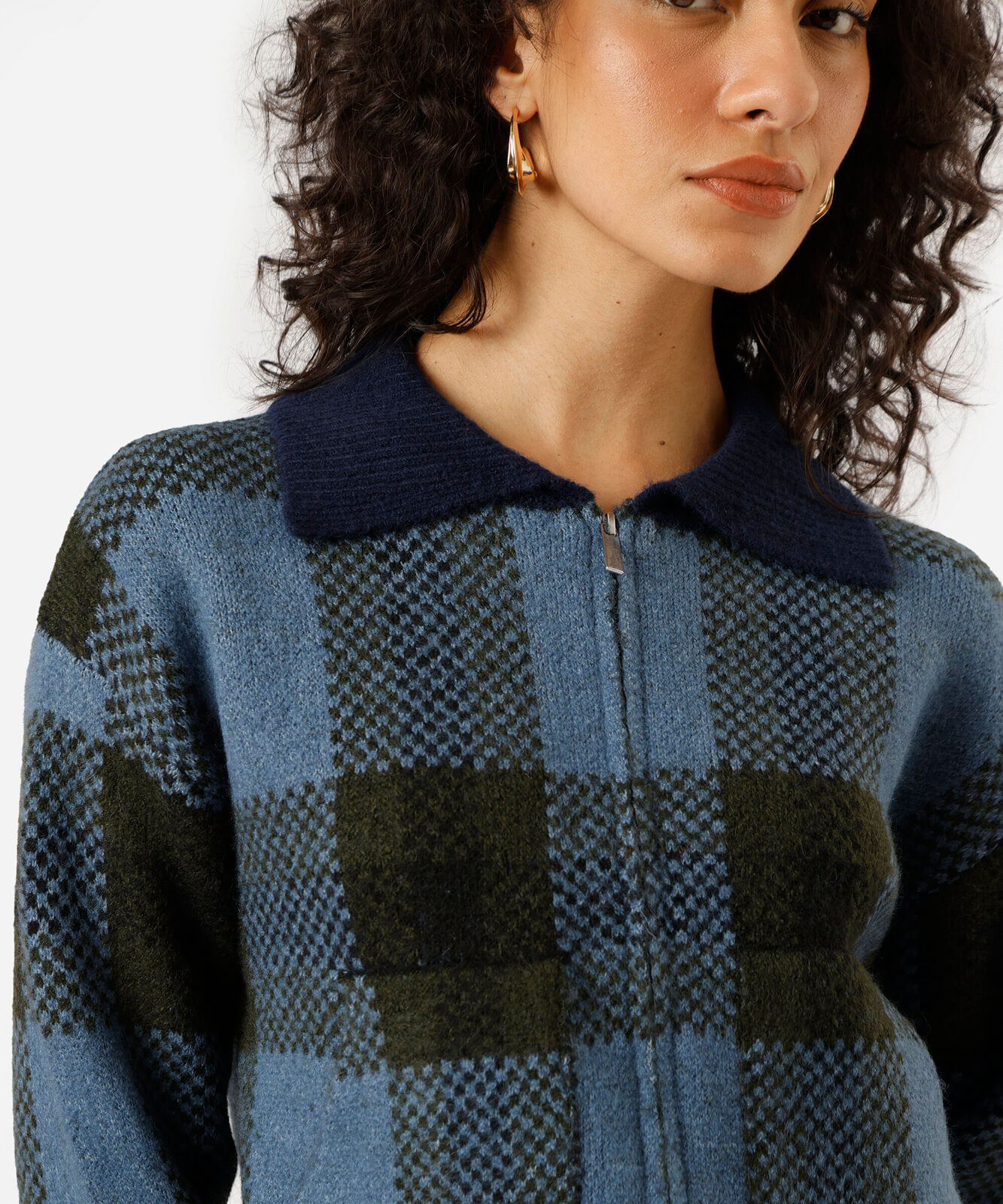 jaqueta feminina de tricot com bolsos xadrez colorida