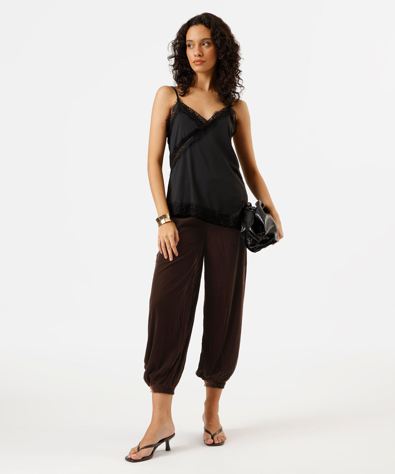 calça aladim feminina de veludo marrom