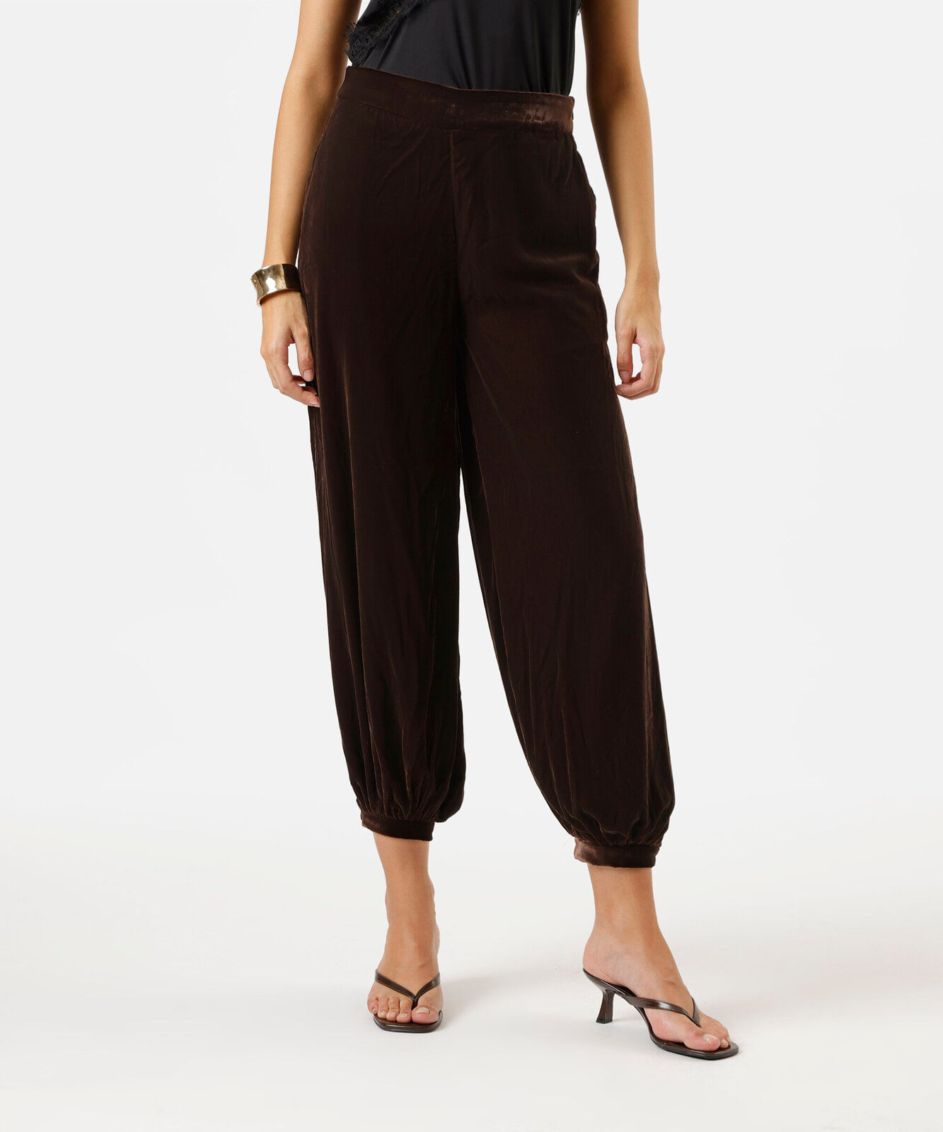calça aladim feminina de veludo marrom