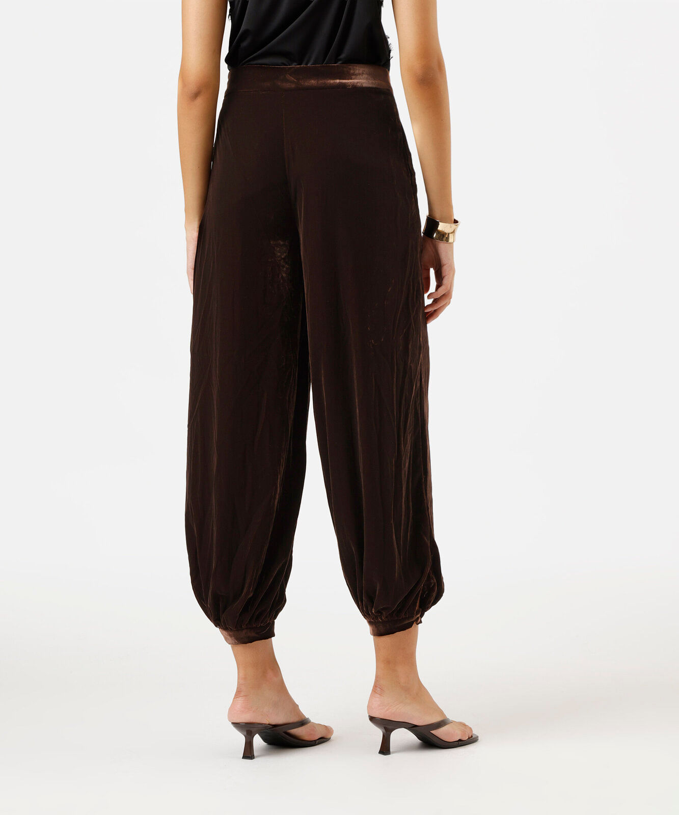 calça aladim feminina de veludo marrom