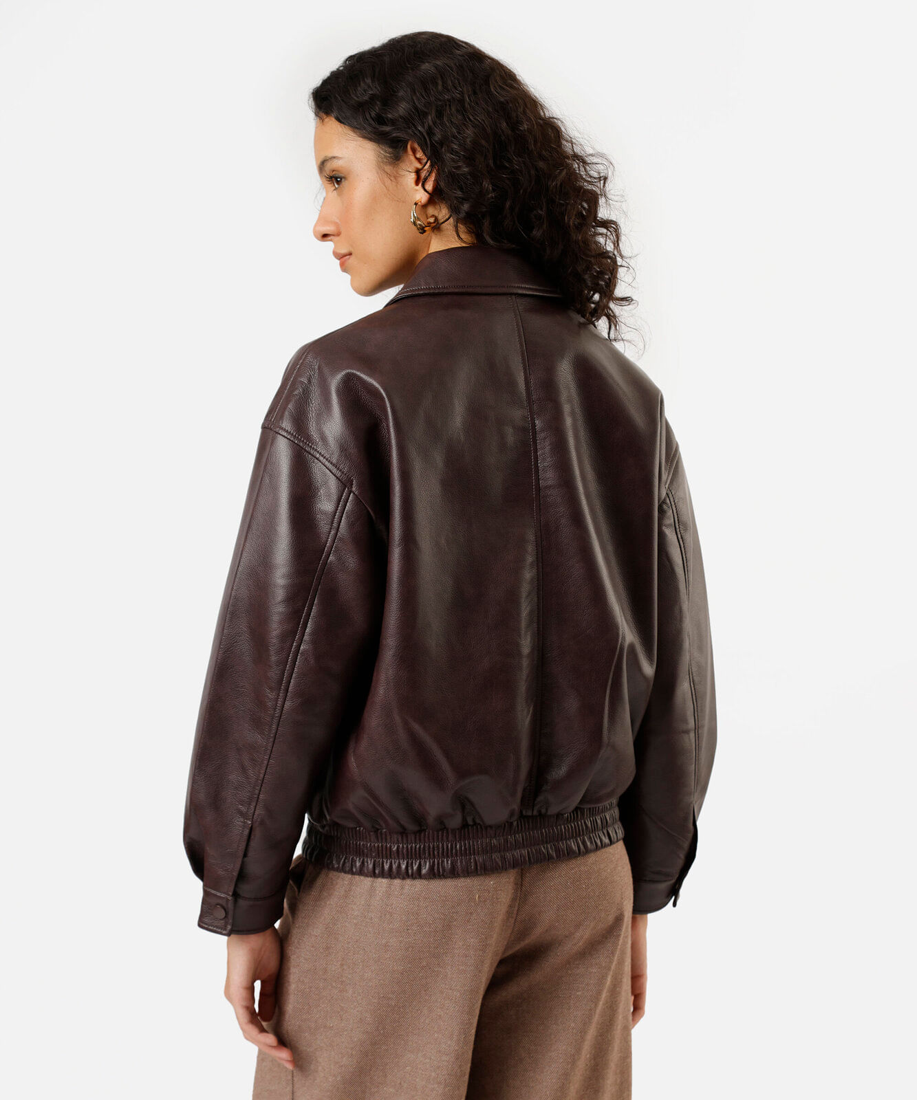 jaqueta bomber feminina de pu com oversized marrom