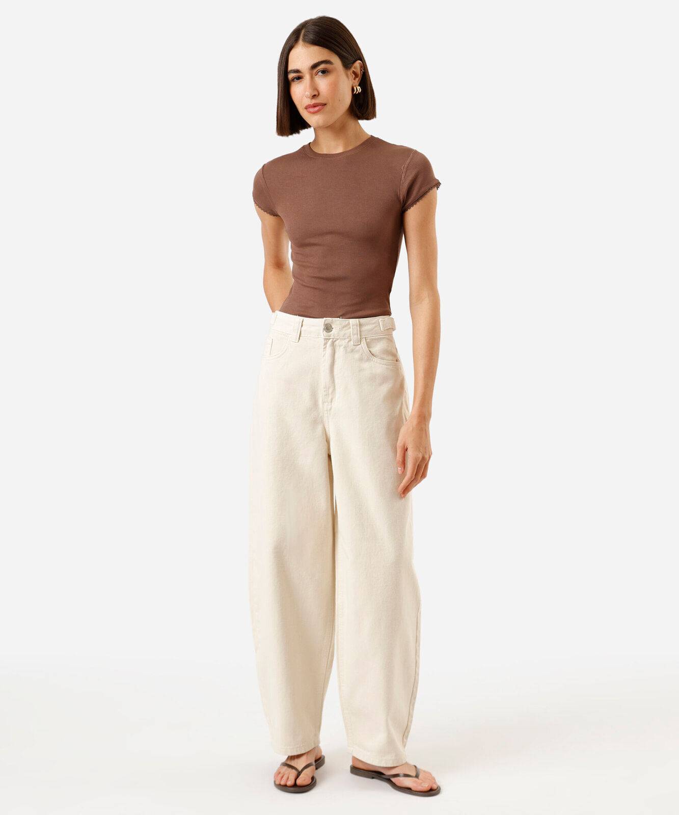 calça baggy feminina de sarja cintura ajustável bege