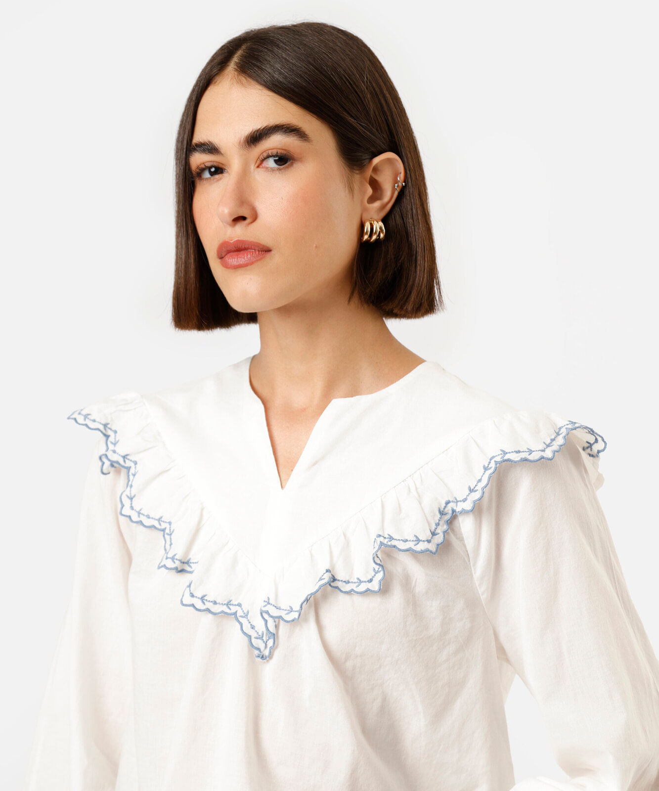 bata feminina de algodão com babados manga longa off white