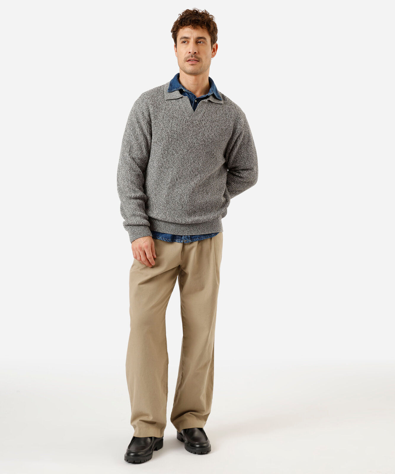 suéter polo masculino de tricot cinza