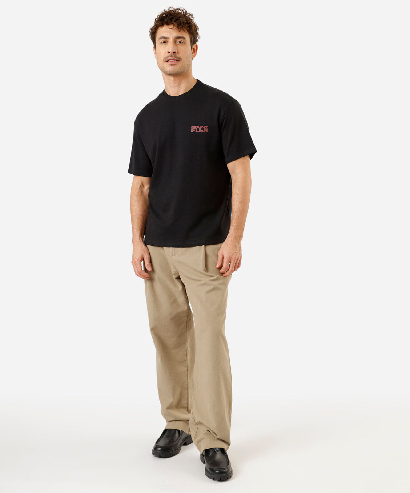 camiseta masculina com algodão manga curta estampada preta