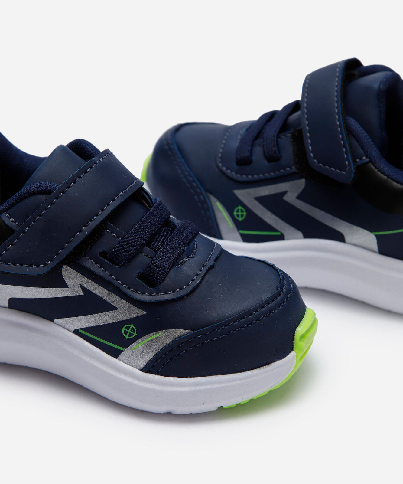 tênis infantil esportivo com velcro azul