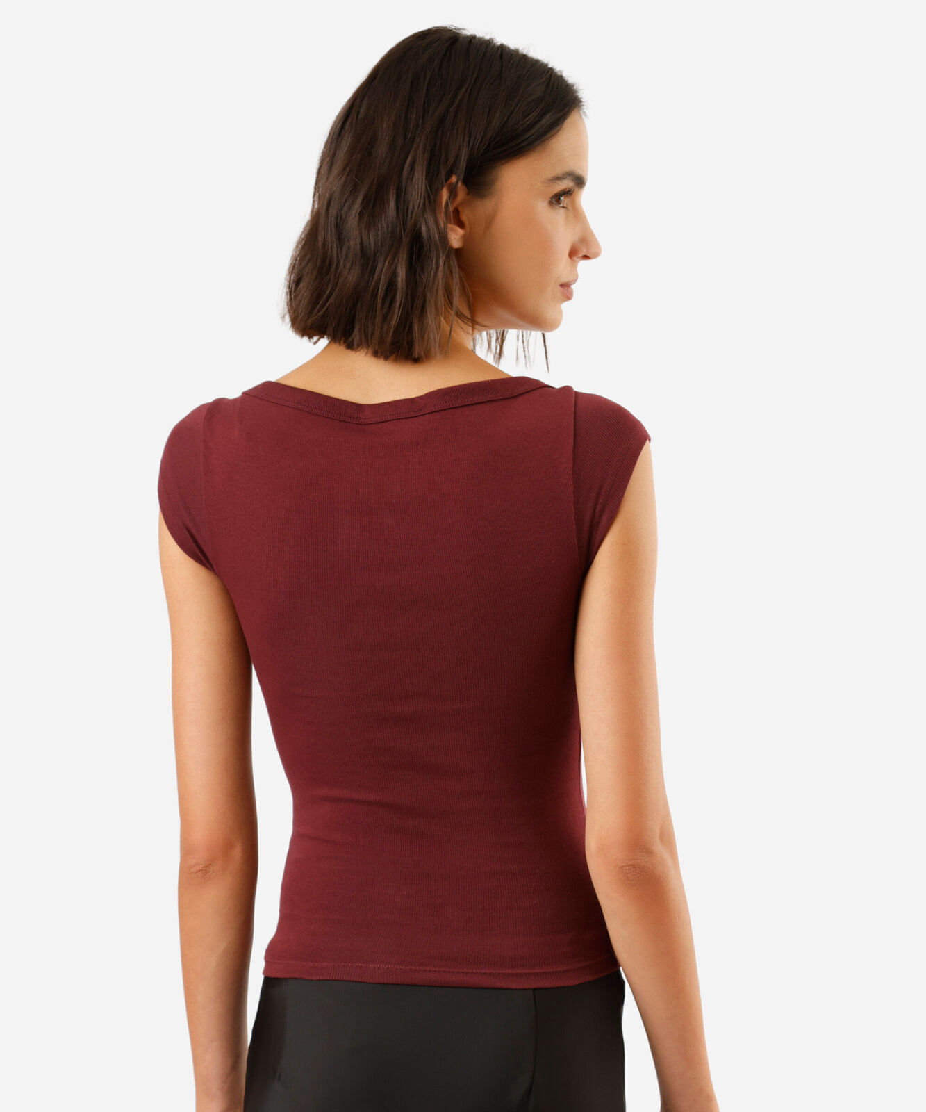 blusa feminina de algodão decote canoa canelado vinho