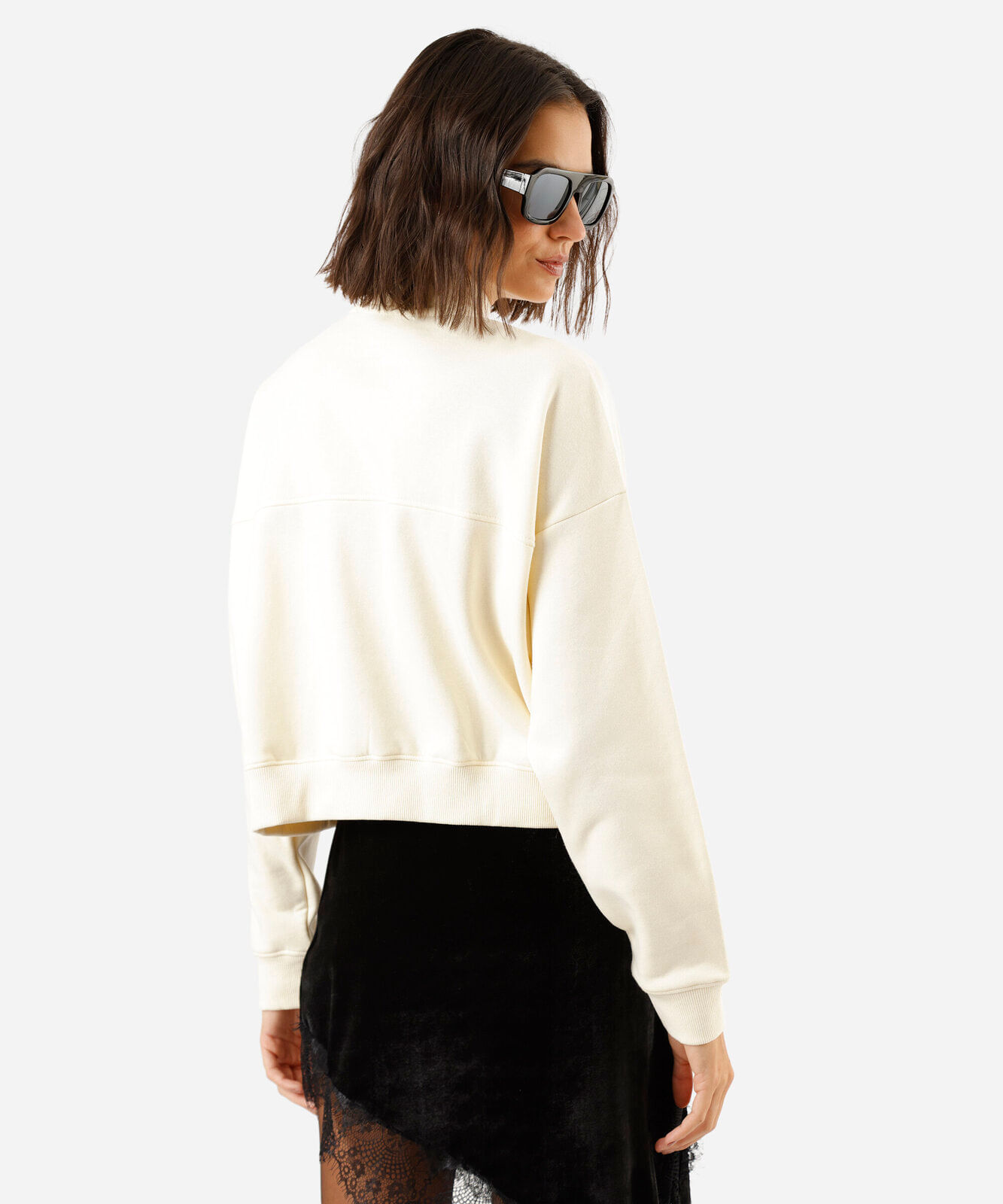 blusão cropped feminino de moletom gola alta amarelo