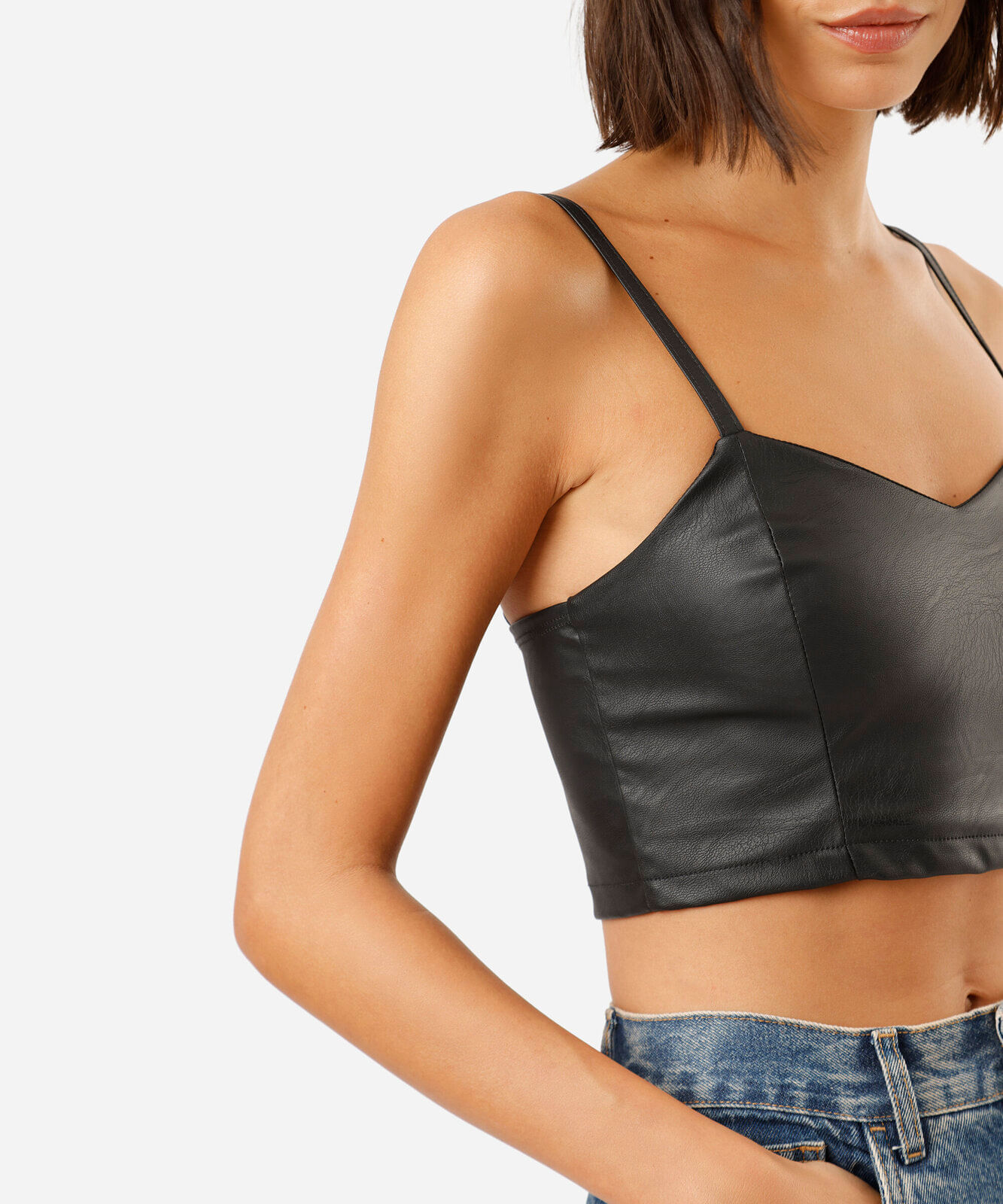 top cropped feminino de pu alça fina preto