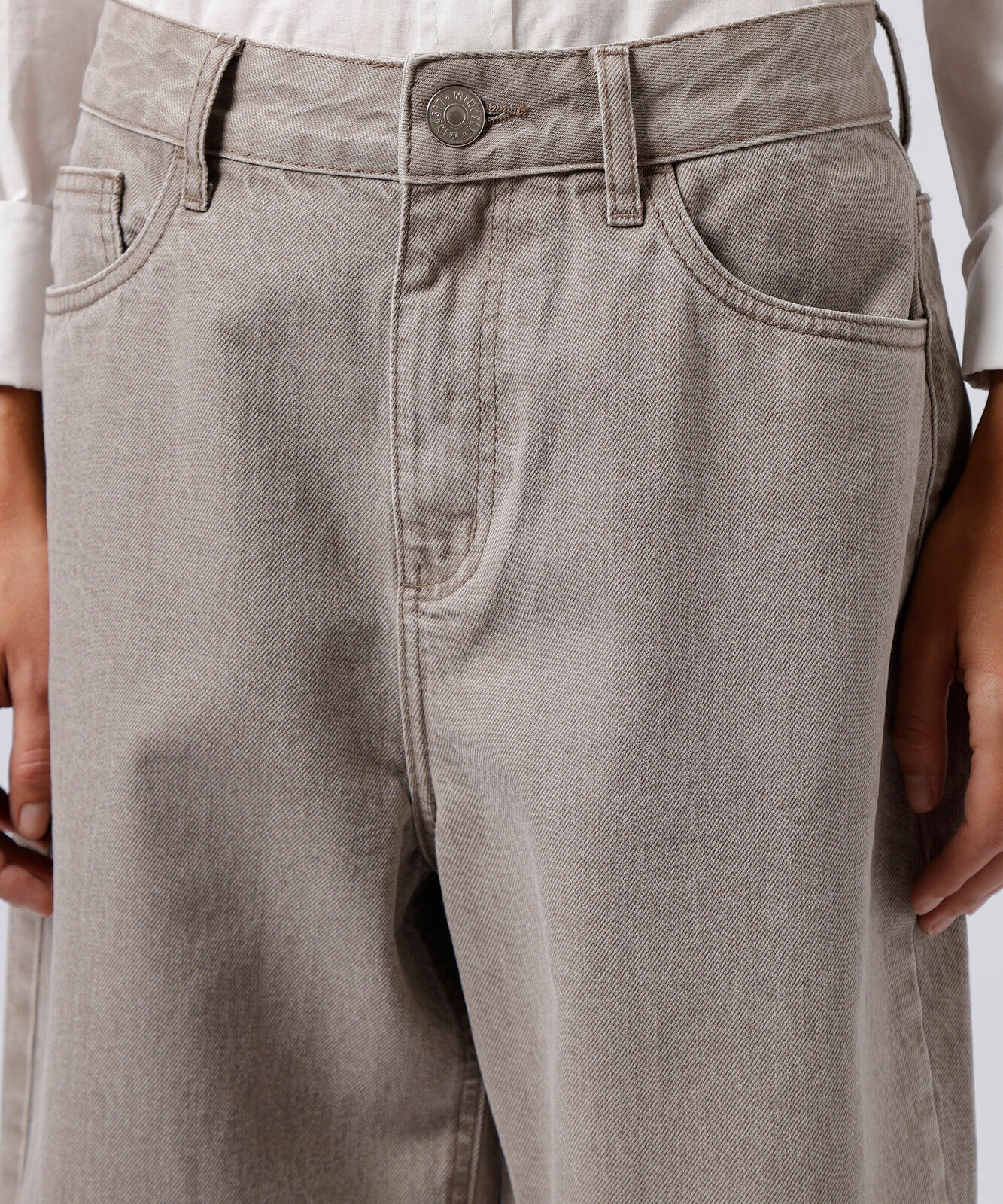 calça wide leg feminina de sarja com barra dobrada mindset cinza
