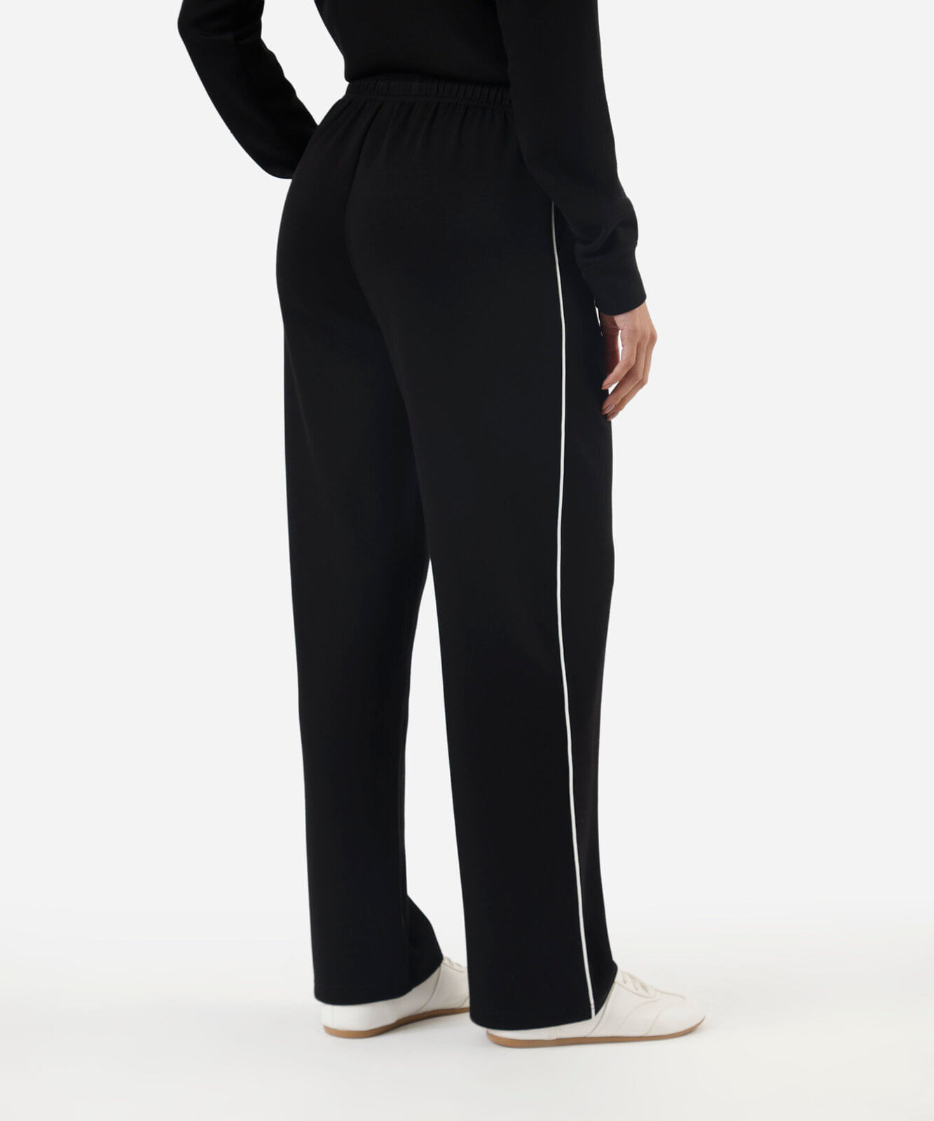 calça reta feminina esportiva com nervura preta