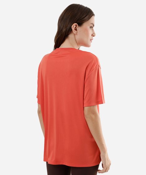 camiseta esportiva manga curta estampada vermelha
