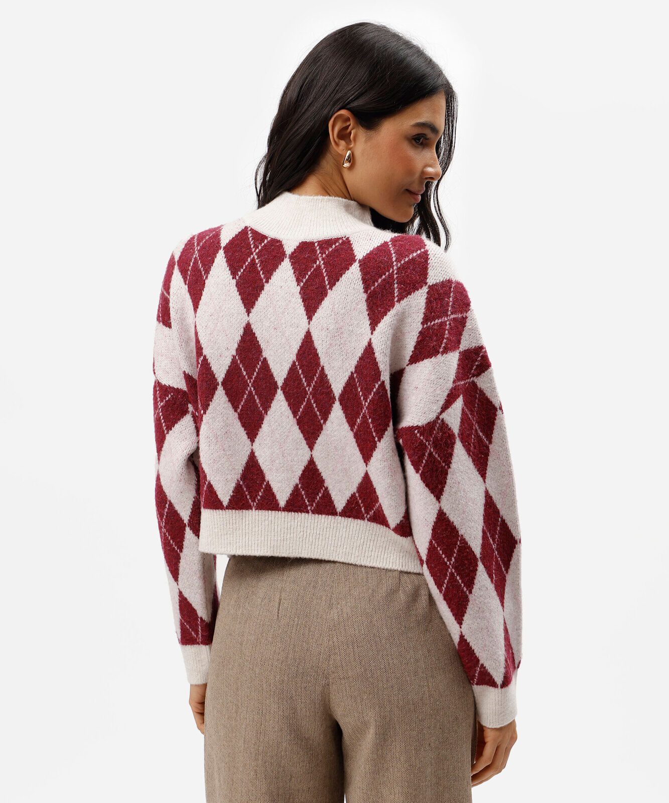 suéter oversized feminino de tricot gola alta xadrez argyle vinho