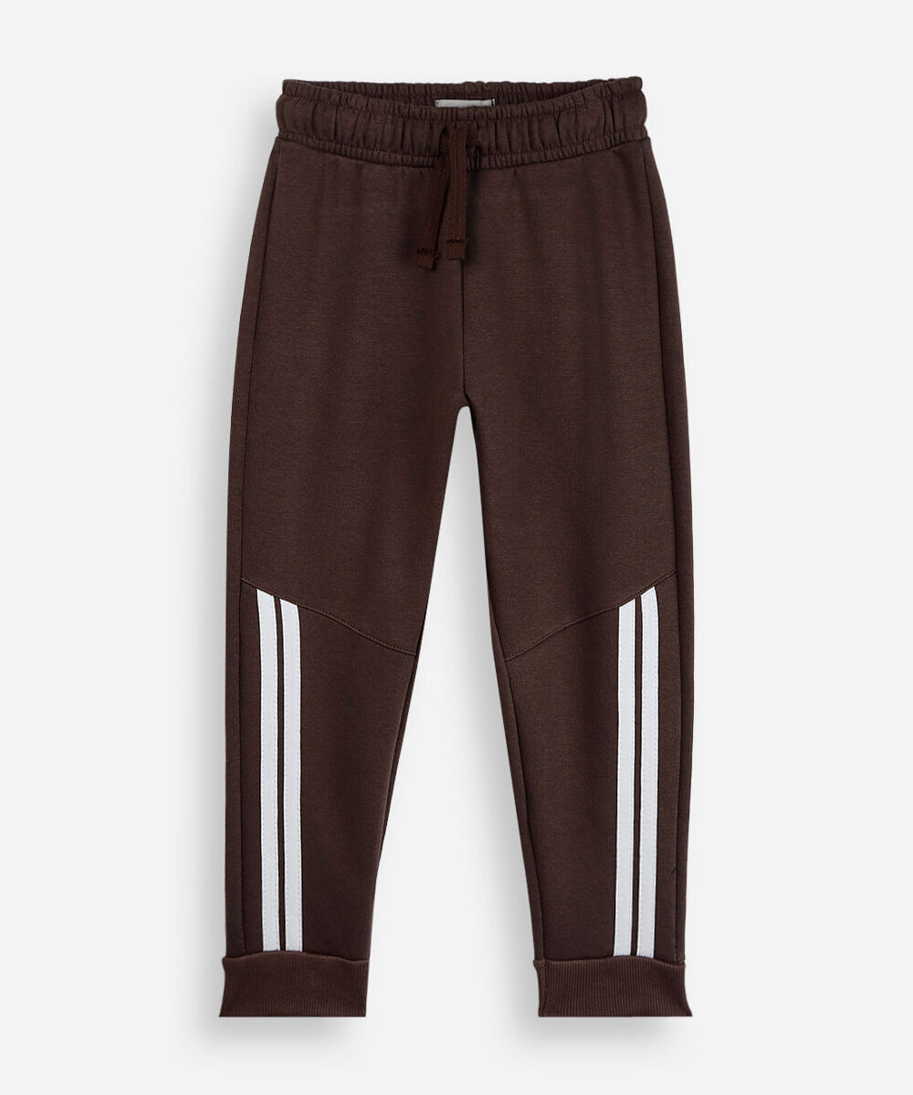 calça jogger infantil de moletom com recortes e listras marrom