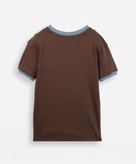 camiseta infantil de algodão manga curta marrom