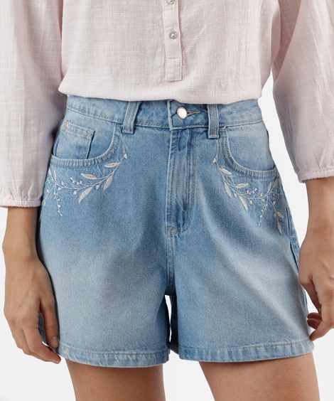 short feminino jeans com bordado folhagem azul