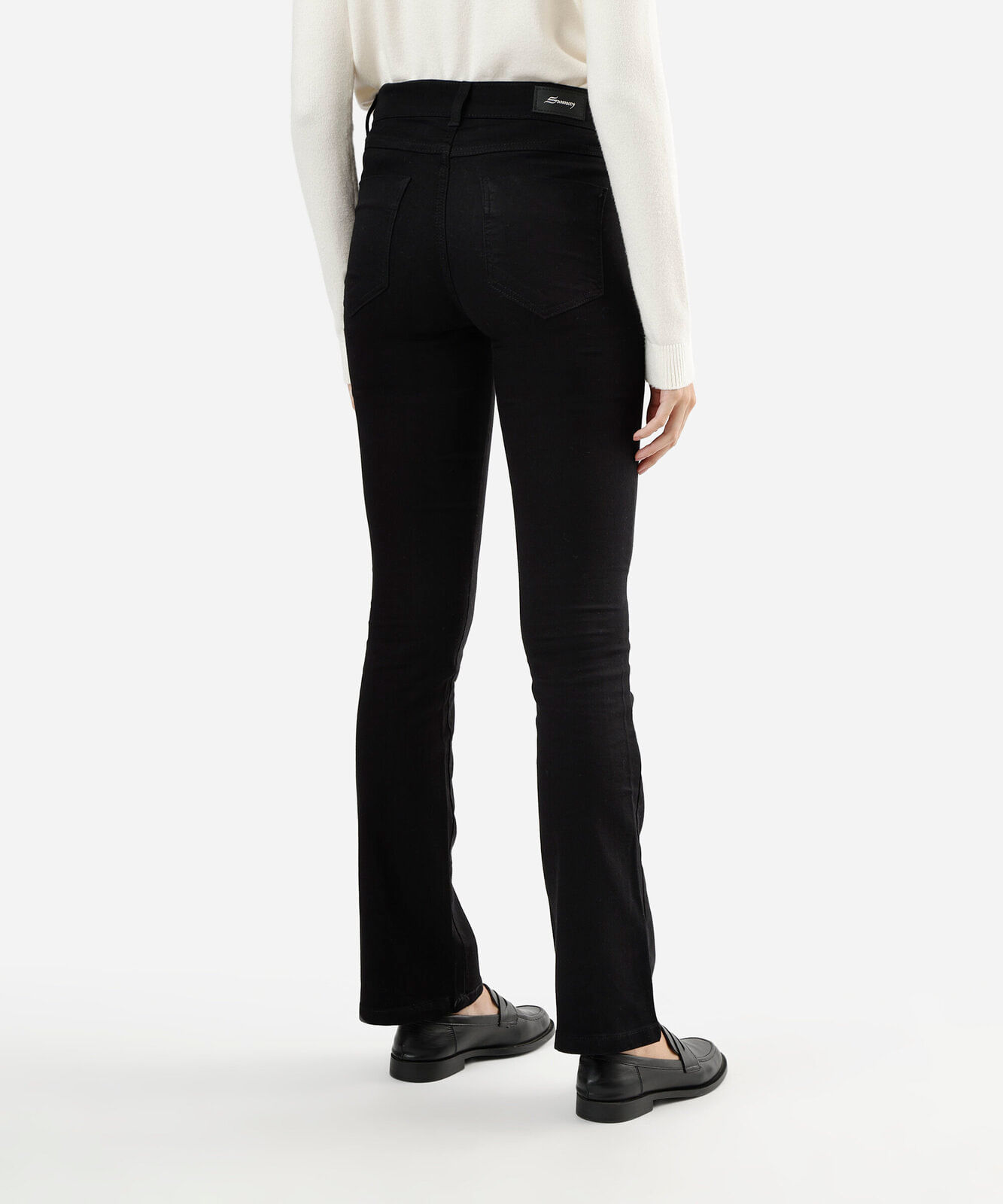 calça boot cut feminina de sarja cintura alta sawary preta