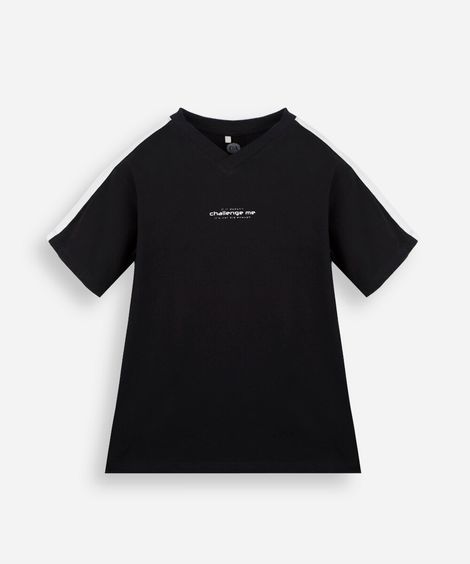 camiseta juvenil de algodão gola v manga curta estampada preta