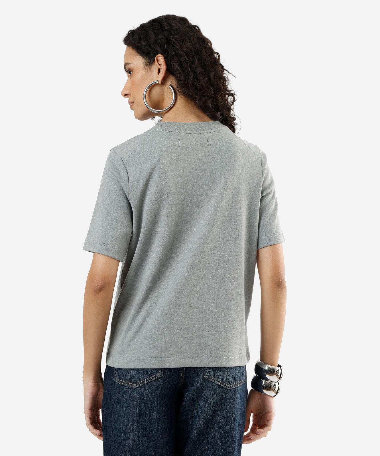 camiseta feminina de algodão peruano oversized com recorte cinza