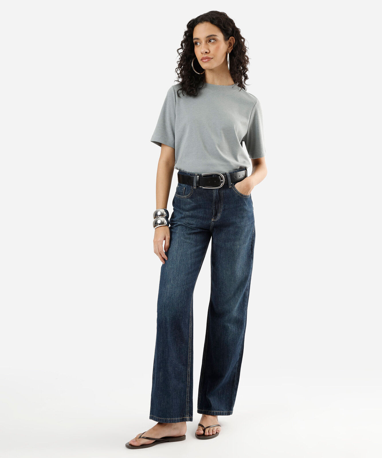 camiseta feminina de algodão peruano oversized com recorte cinza