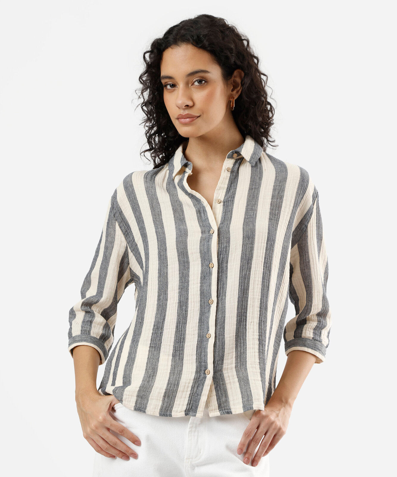 camisa feminina de algodão manga longa listrada marrom