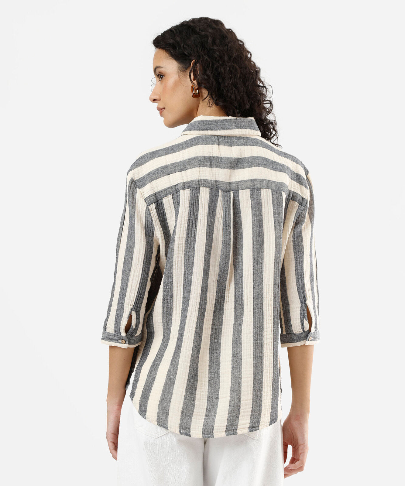 camisa feminina de algodão manga longa listrada marrom
