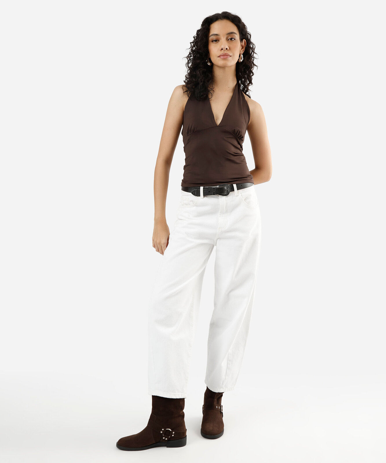 blusa frente única feminina com franzido marrom