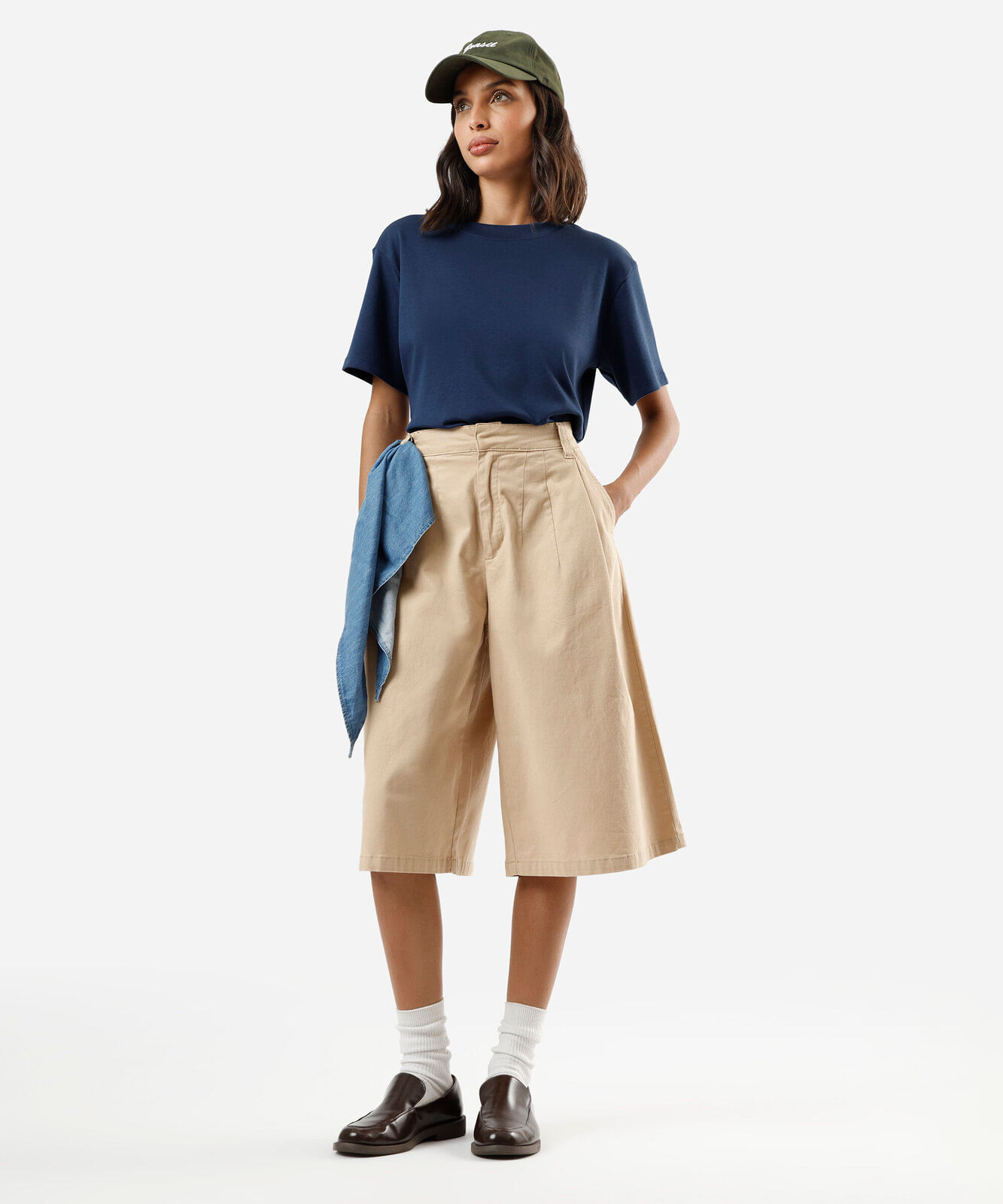 camiseta básica feminina de algodão peruano oversized com fendas azul
