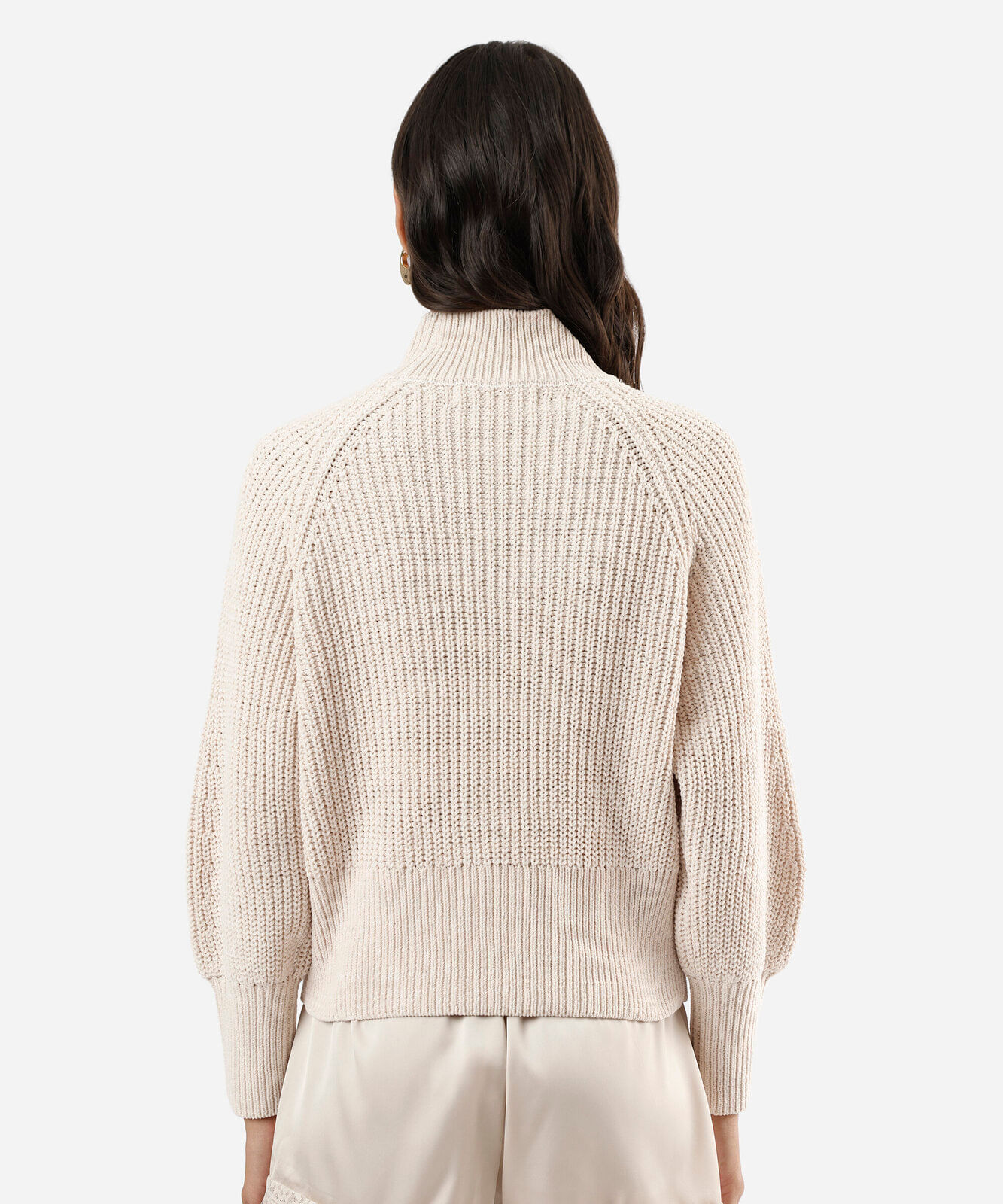 suéter feminino de tricot gola alta bege
