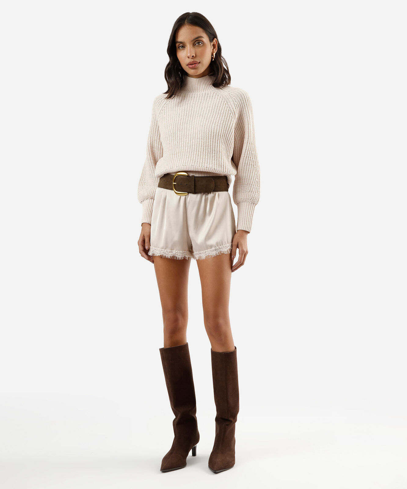 suéter feminino de tricot gola alta bege